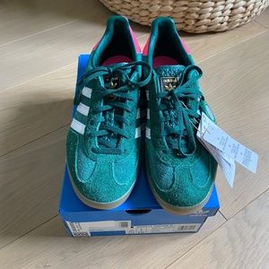 Adidas Women’s Gazelle Indoor Collegiate Green / Pink